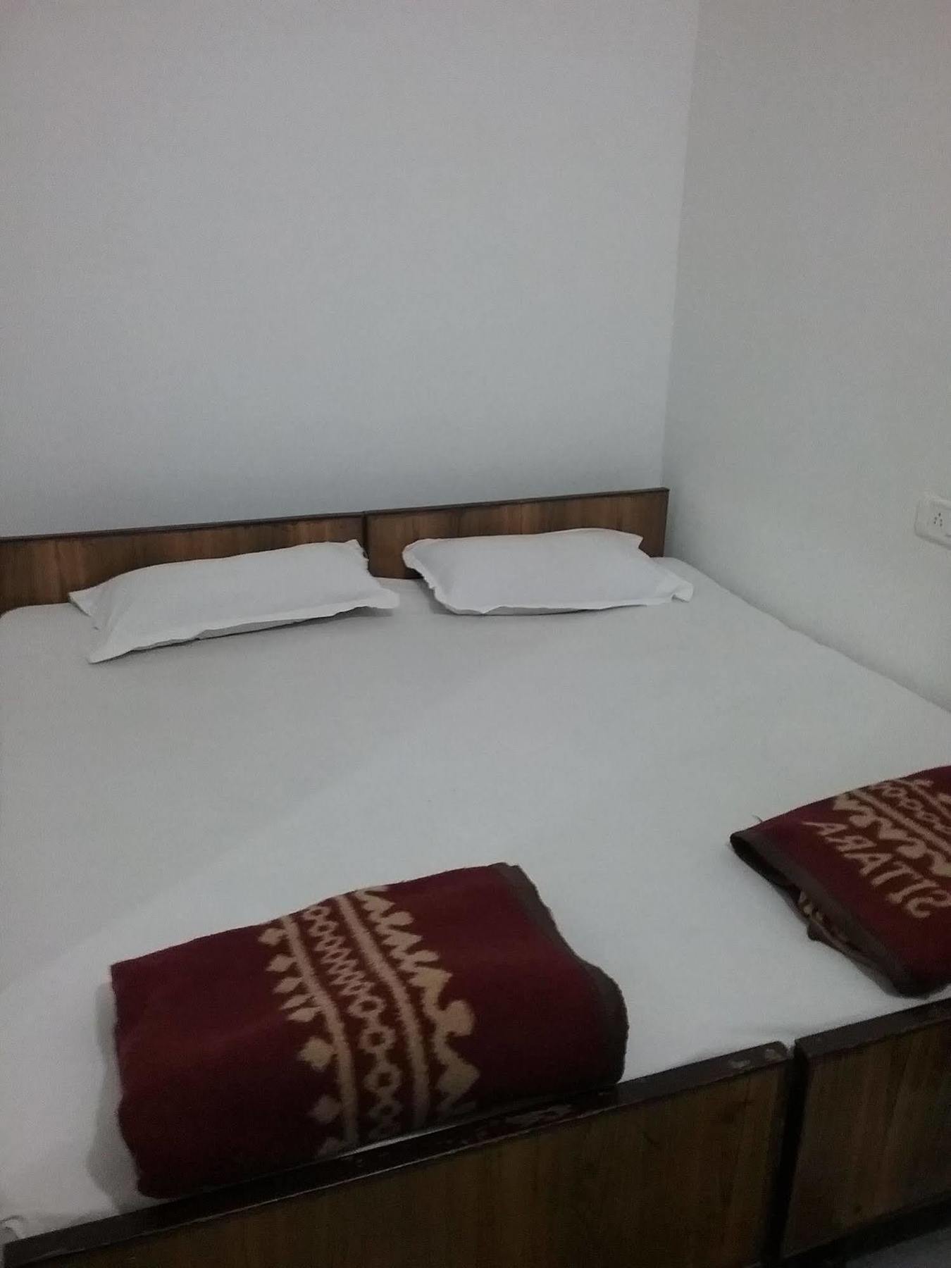 Teerth Guest House Váránaszi Kültér fotó